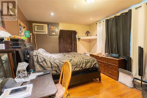 1283 Aubin Road, Windsor, ON - Indoor Photo Showing Bedroom