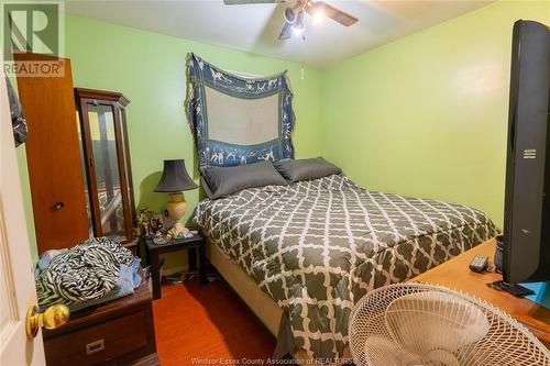 1283 Aubin Road, Windsor, ON - Indoor Photo Showing Bedroom