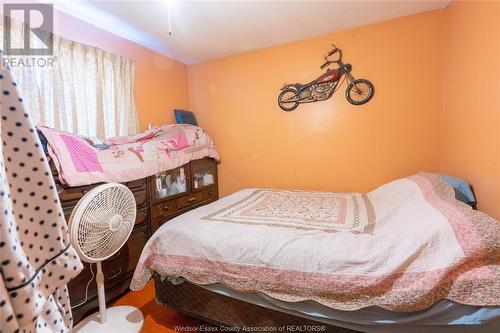 1283 Aubin Road, Windsor, ON - Indoor Photo Showing Bedroom