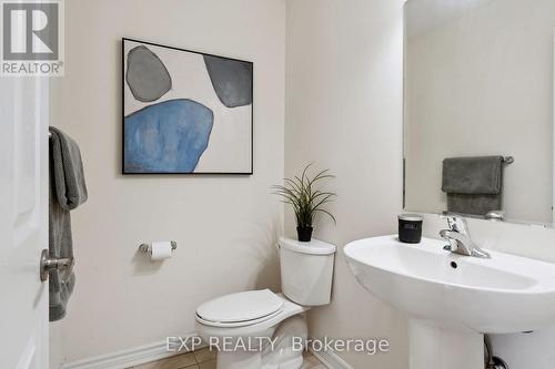 252 Remembrance Road, Brampton, ON - Indoor Photo Showing Bathroom