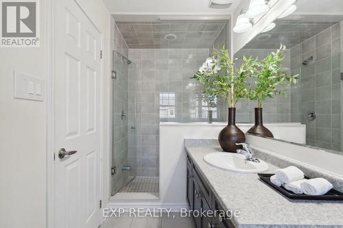 252 Remembrance Road, Brampton, ON - Indoor Photo Showing Bathroom