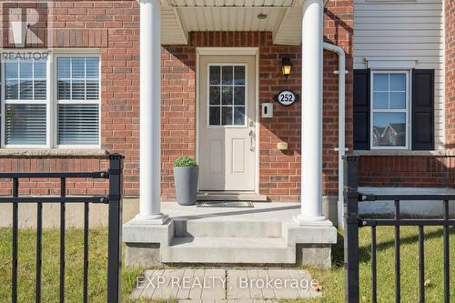 252 Remembrance Road, Brampton, ON - Outdoor