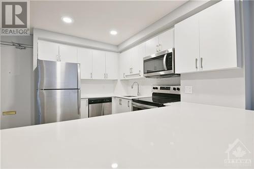 21 James Street Unit#102, Ottawa, ON - Indoor Photo Showing Kitchen With Upgraded Kitchen