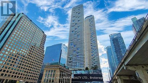 5301 - 100 Harbour Street W, Toronto, ON - Outdoor With Facade