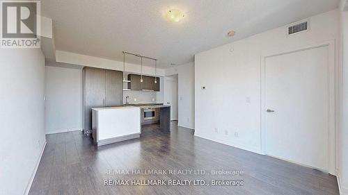 5301 - 100 Harbour Street W, Toronto, ON - Indoor Photo Showing Kitchen