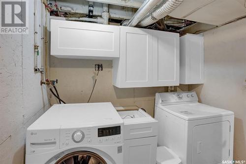 1026 Broder Street, Regina, SK - Indoor Photo Showing Laundry Room