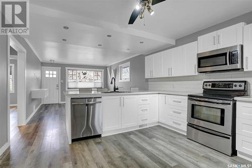 1026 Broder Street, Regina, SK - Indoor Photo Showing Kitchen