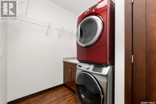 3525 Evans Court, Regina, SK - Indoor Photo Showing Laundry Room