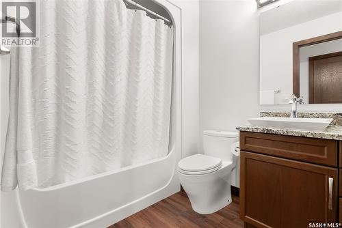 3525 Evans Court, Regina, SK - Indoor Photo Showing Bathroom