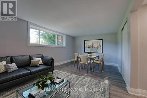 3 - 19 Baker Street, Kingston, ON - Indoor Photo Showing Living Room