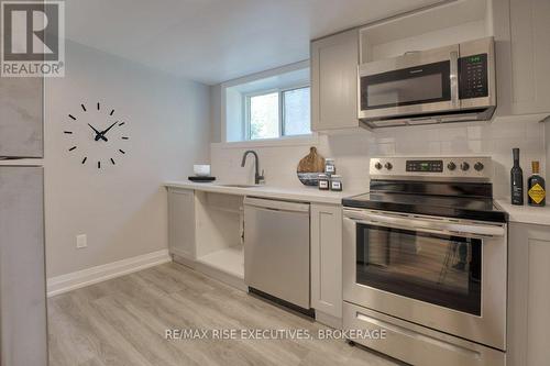 3 - 19 Baker Street, Kingston, ON - Indoor Photo Showing Kitchen