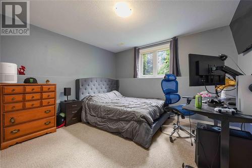 4017 Applewood Drive, Petrolia, ON - Indoor Photo Showing Bedroom