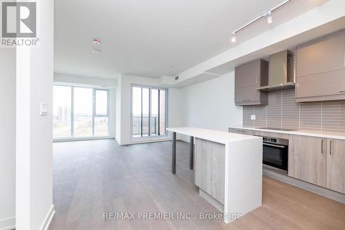 C912 - 38 Simcoe Promenade Circle, Markham, ON - Indoor Photo Showing Kitchen