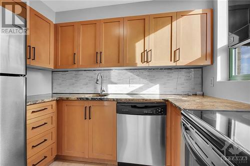 1440 Heron Road Unit#704, Ottawa, ON - Indoor Photo Showing Kitchen