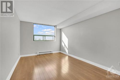 1440 Heron Road Unit#704, Ottawa, ON - Indoor Photo Showing Other Room