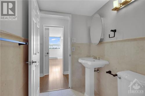 1440 Heron Road Unit#704, Ottawa, ON - Indoor Photo Showing Bathroom