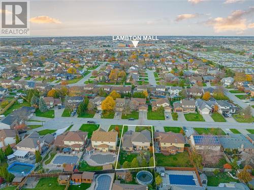 449 St Lawrence Court, Sarnia, ON - Outdoor With View