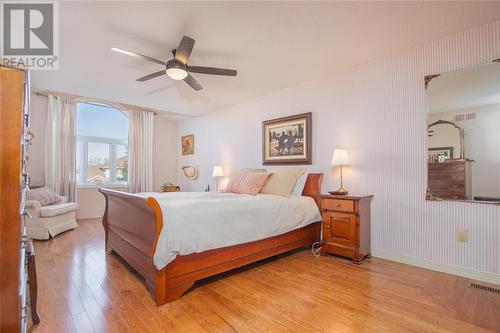 449 St Lawrence Court, Sarnia, ON - Indoor Photo Showing Bedroom