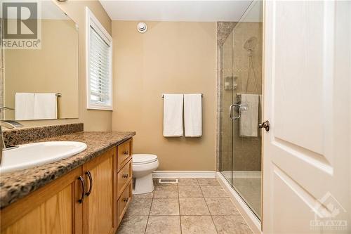 128 Olde Towne Avenue, Russell, ON - Indoor Photo Showing Bathroom