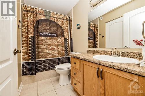 128 Olde Towne Avenue, Russell, ON - Indoor Photo Showing Bathroom