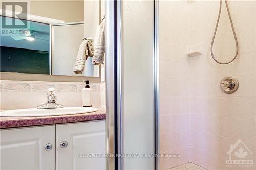 60 Forest Creek Drive, Ottawa, ON - Indoor Photo Showing Bathroom