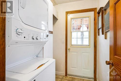 Mudroom with laundry station - 1731 Beckwith 7Th Line, Carleton Place, ON 