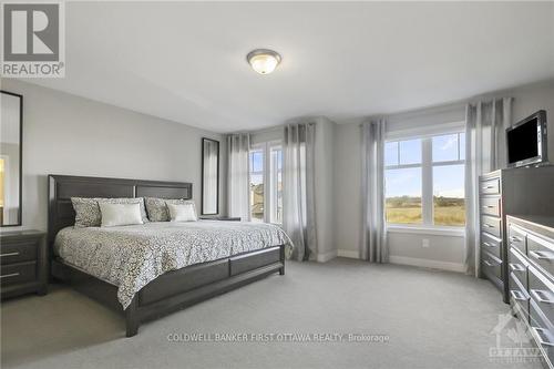 747 Boothfield Street, Ottawa, ON - Indoor Photo Showing Bedroom