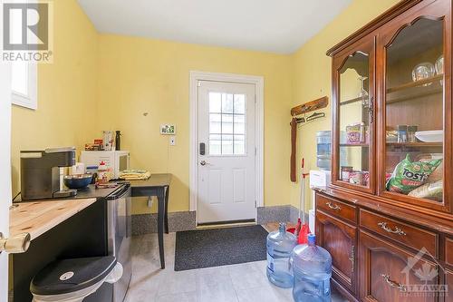 4225 Scotch Line, Perth, ON - Indoor Photo Showing Other Room