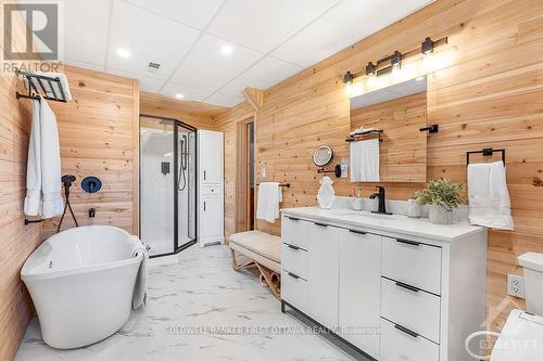 4225 Scotch Line, Tay Valley, ON - Indoor Photo Showing Bathroom