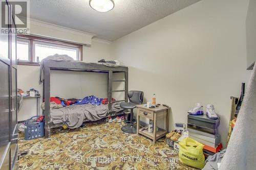 6 Wallbridge Court, Toronto, ON - Indoor Photo Showing Bedroom