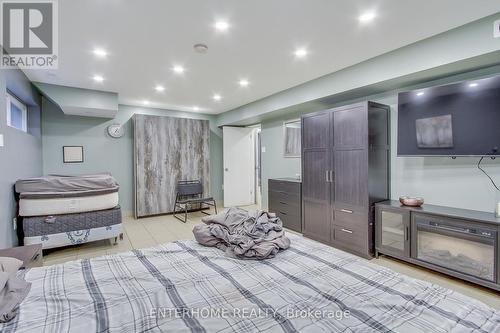 6 Wallbridge Court, Toronto, ON - Indoor