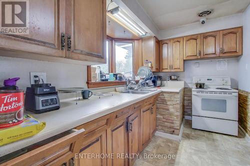 6 Wallbridge Court, Toronto, ON - Indoor Photo Showing Kitchen With Double Sink