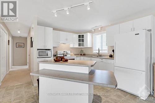 2230 Tennyson Road, Drummond/North Elmsley, ON - Indoor Photo Showing Kitchen