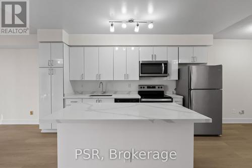 712 - 50 John Street, Toronto, ON - Indoor Photo Showing Kitchen