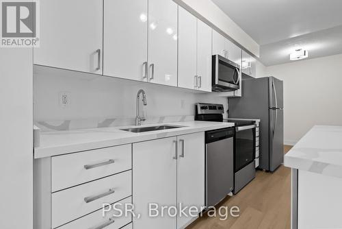 712 - 50 John Street, Toronto, ON - Indoor Photo Showing Kitchen