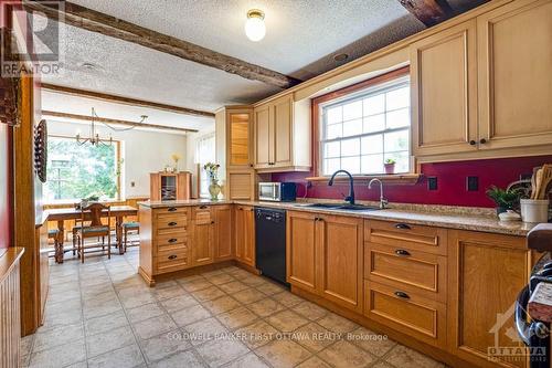 1731 Beckwith 7Th Line, Beckwith, ON - Indoor Photo Showing Kitchen