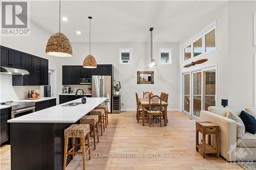 214 Blackhorse Drive, North Grenville, ON - Indoor Photo Showing Kitchen With Upgraded Kitchen