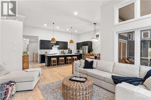 214 Blackhorse Drive, North Grenville, ON - Indoor Photo Showing Living Room