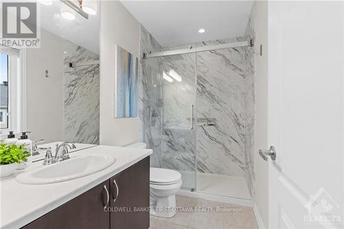 321 Meadowbreeze Drive, Ottawa, ON - Indoor Photo Showing Bathroom