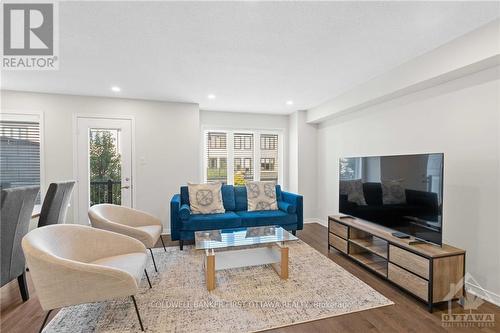 805 Element, Ottawa, ON - Indoor Photo Showing Living Room