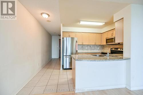 601 - 4850 Glen Erin Drive, Mississauga, ON - Indoor Photo Showing Kitchen With Double Sink