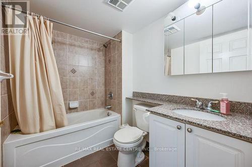 601 - 4850 Glen Erin Drive, Mississauga, ON - Indoor Photo Showing Bathroom