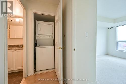 601 - 4850 Glen Erin Drive, Mississauga, ON - Indoor Photo Showing Laundry Room