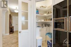 Kitchen walk-in pantry - 