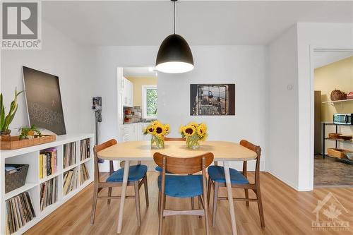 195 Huntridge Private, Ottawa, ON - Indoor Photo Showing Dining Room