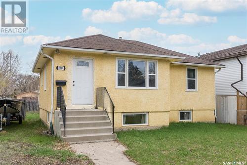 908 L Avenue S, Saskatoon, SK - Outdoor