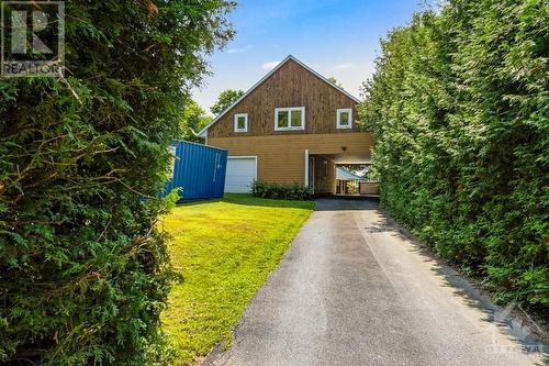 Paved driveway, property also has second gravel driveway - 193 Pretties Island Road, Carleton Place, ON - Outdoor