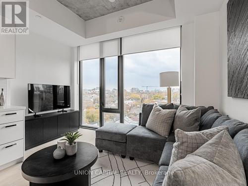 701 - 195 Mccaul Street, Toronto, ON - Indoor Photo Showing Living Room