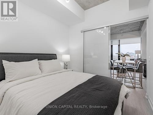 701 - 195 Mccaul Street, Toronto, ON - Indoor Photo Showing Bedroom