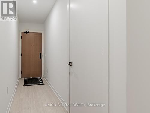 701 - 195 Mccaul Street, Toronto, ON -  Photo Showing Other Room